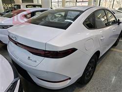 بی وای دی Qin Plus